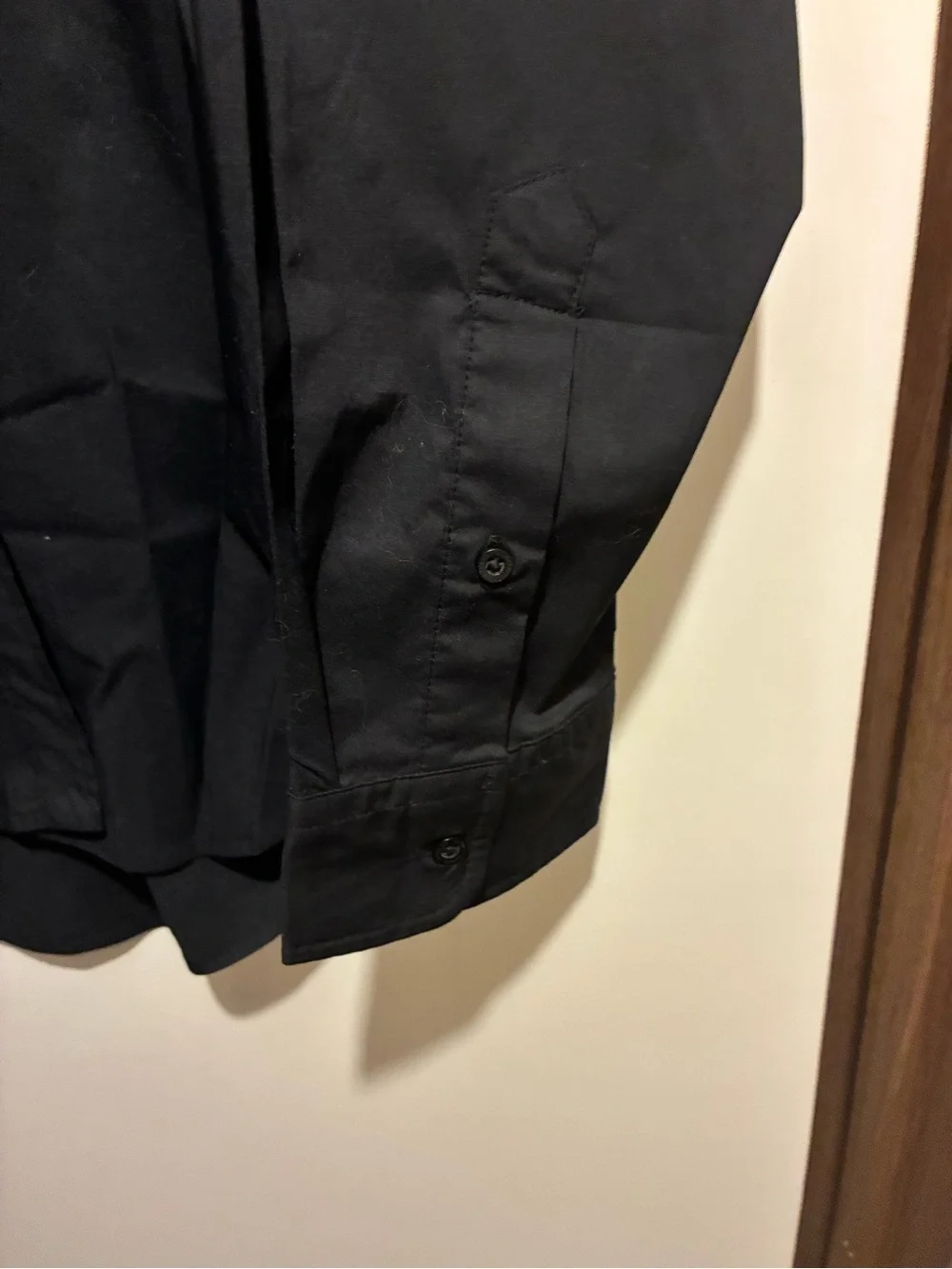 Lauren Ralph Lauren Black Long-Sleeve Button-Up Shirt with Embroidered Crest - Picture 3 of 7